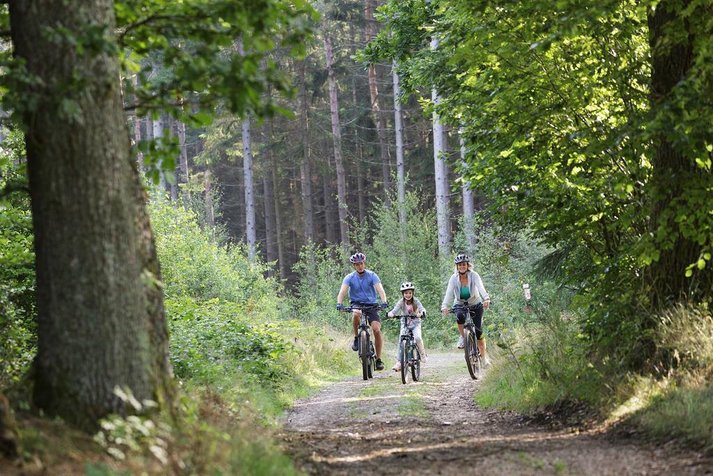 Готель Center Parcs Les Ardennes В'єльсальм Екстер'єр фото